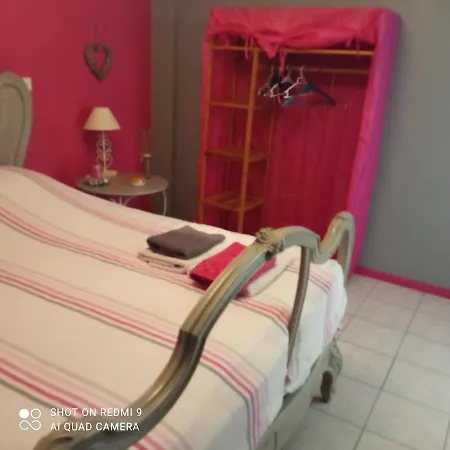 Lägenhet La Maison Du Paradis *